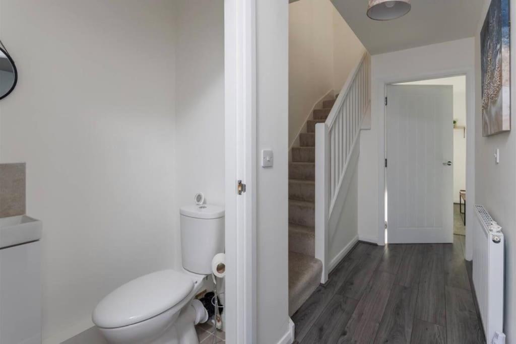 Luxury 3-Bedroom, 2-Bathroom Home Sleeps 7 People Liverpool Zewnętrze zdjęcie